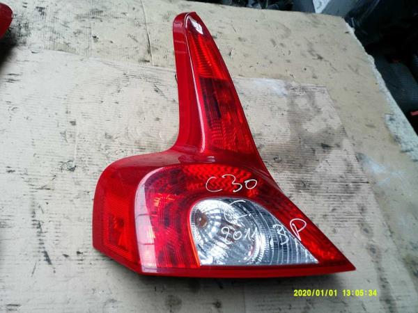 FEU ARRIERE GAUCHE VOLVO - Vue 1